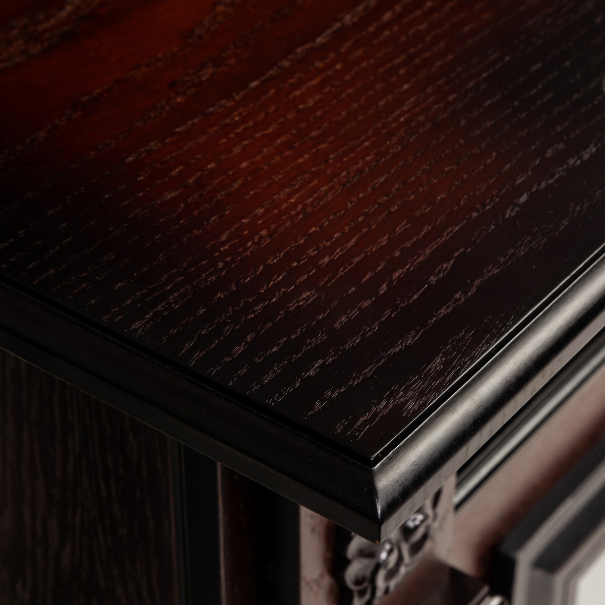 Электрокамин RealFlame Dacota AO античный дуб с очагом Majestic Lux Black